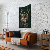 Floral Deer Duvar Örtüsü