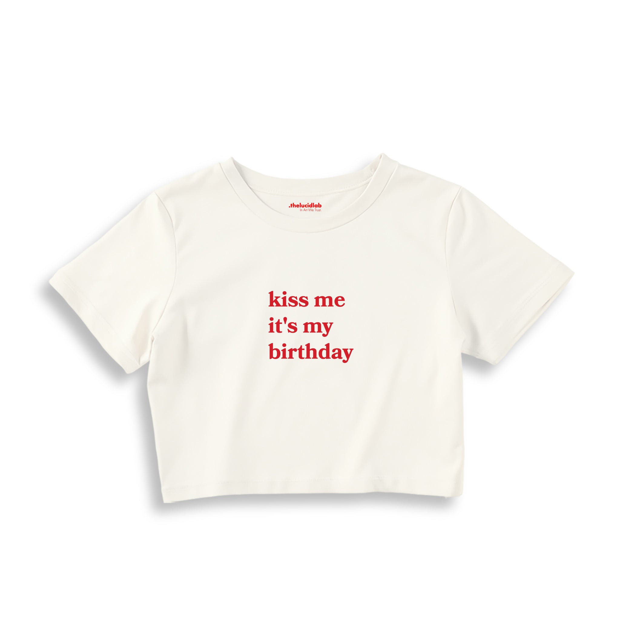 Kiss Me It's My Birthday Crop Tişört — Ekru