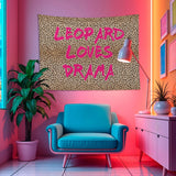 Leopard Loves Drama Duvar Örtüsü