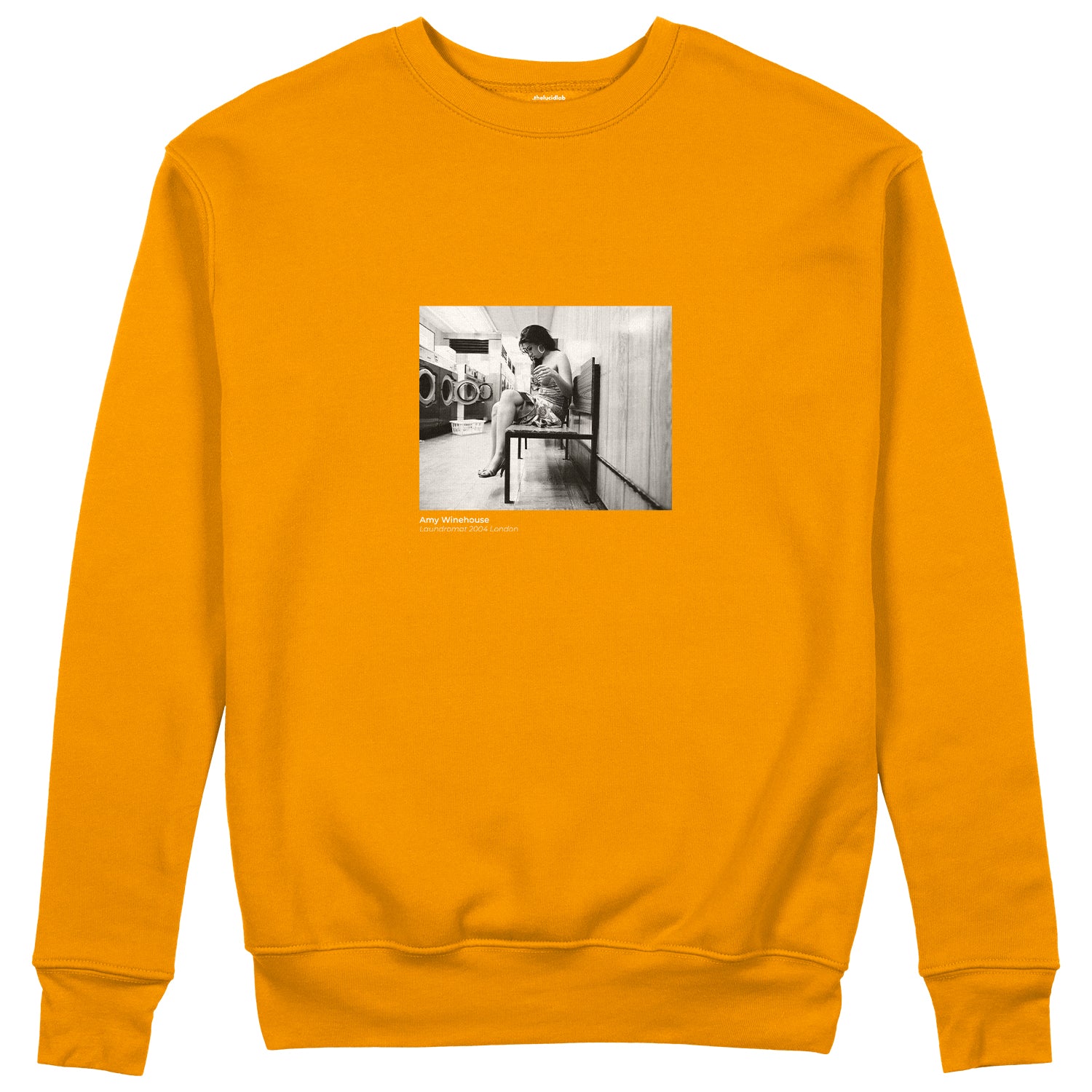 Amy Winehouse at the laundromat 2004 Sweatshirt
