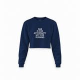5AM Is for Afterparty Not for Running crop sweatshirt – Lacivert – ön görünüm