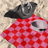 Red & Pink Squares Plaj Havlusu