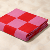 Red & Pink Squares Plaj Havlusu