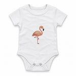 Flamingo balancing on one leg Zıbın — Beyaz — ön görünüm