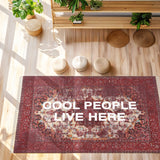 Cool People Live Here Halı