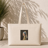 İnci Küpeli Kız Weekend Tote Bag