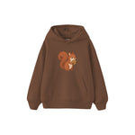 Squirrel carrying a walnut Çocuk Hoodie — Kahverengi — ön görünüm