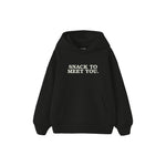 Snack To Meet You Çocuk Hoodie — Siyah — ön görünüm
