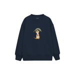 Meerkat holding a leaf umbrella Çocuk Sweatshirt — Lacivert — ön görünüm