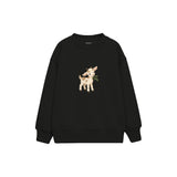 Goat kid nibbling a leaf Çocuk Sweatshirt — Siyah — ön görünüm