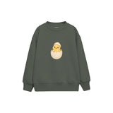 Chick peeking from an eggshell Çocuk Sweatshirt — Antrasit — ön görünüm