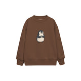 Penguin carrying a pebble Çocuk Sweatshirt — Kahverengi — ön görünüm