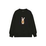 Rabbit in a mustard knitted vest Çocuk Sweatshirt — Siyah — ön görünüm