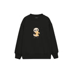 Panda hugging a star pillow Çocuk Sweatshirt — Siyah — ön görünüm