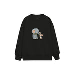 Elephant and mouse exchanging a flower Çocuk Sweatshirt — Siyah — ön görünüm