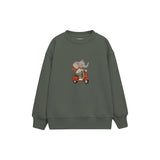 Elephant riding a vintage red scooter Çocuk Sweatshirt — Antrasit — ön görünüm