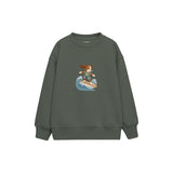 Dog surfing on a small wave Çocuk Sweatshirt — Antrasit — ön görünüm