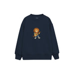Lion playing a tiny acoustic guitar Çocuk Sweatshirt — Lacivert — ön görünüm