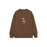 Giraffe playing a saxophone Çocuk Sweatshirt — Kahverengi — ön görünüm