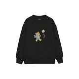 Bear flying a kite Çocuk Sweatshirt — Siyah — ön görünüm