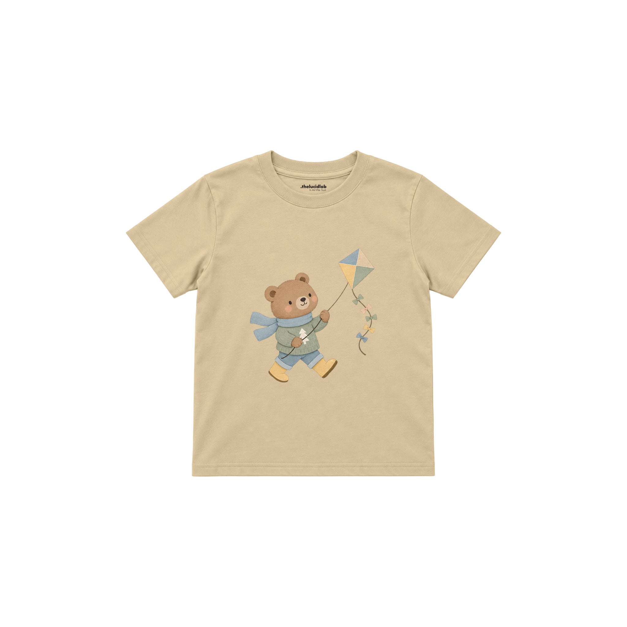 Bear flying a kite Çocuk Tişört — Krem — ön görünüm