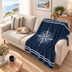 Compass Navyblue / Pusulalı Marin Temalı Polar Tv Battaniyesi — aynı ortamda çapraz görünüm