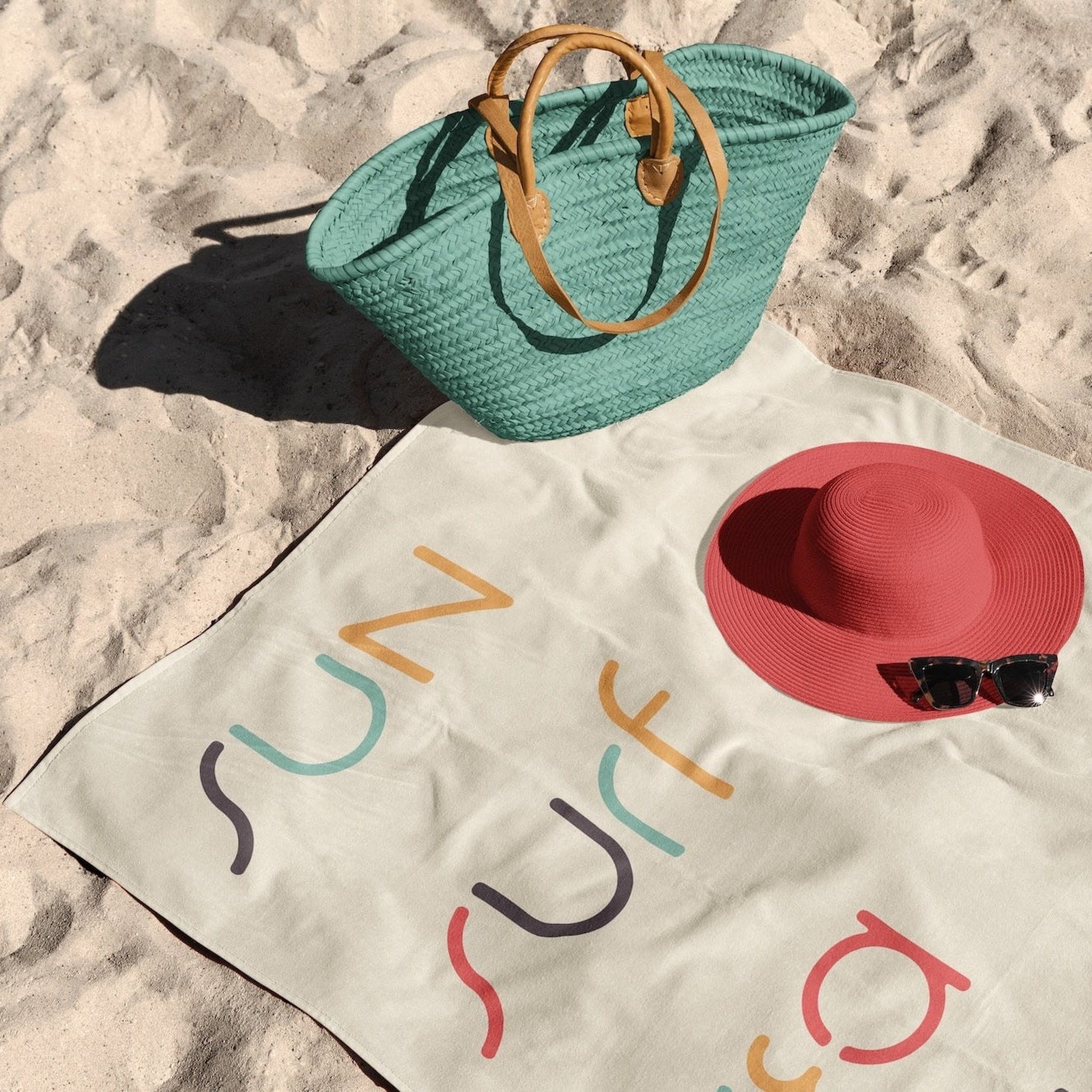 Beach Day Plaj Havlusu