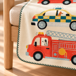 Busy Little Wheels Polar Bebek Battaniyesi — Kenar ve dikiş detayı
