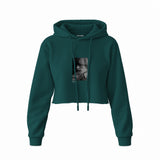 Brian Jones London 1966 Crop Hoodie — Koyu Yeşil — Ön baskı