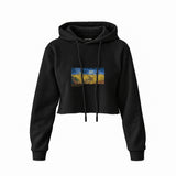 Buğday Tarlası ve Kargalar Crop Hoodie — Siyah — Ön baskı
