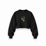 Roll With It Oversize Crop Sweatshirt — Siyah — Ön baskı