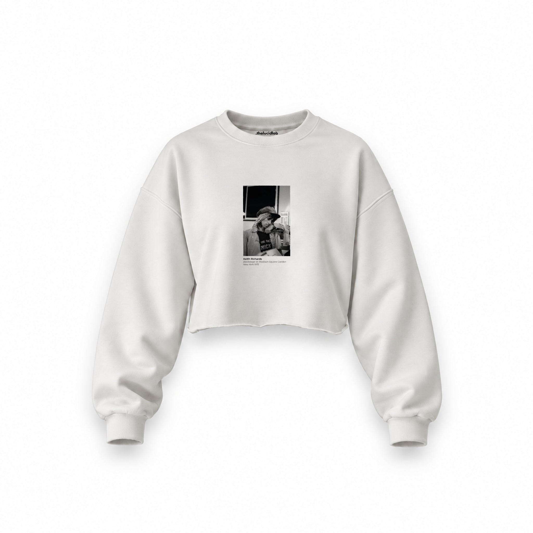Keith Richards backstage at Madison Square Garden New York 1975 Oversize Crop Sweatshirt — Beyaz — Ön baskı