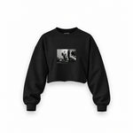 Jimmy Page Backstage Indianapolis 1975 Oversize Crop Sweatshirt — Siyah — Ön baskı