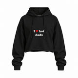 I Love Hot Dads Oversize Crop Hoodie — Siyah — Ön baskı
