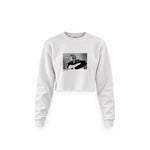 Kurt Cobain 1990 Crop Sweatshirt — Beyaz — Ön baskı
