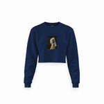 İnci Küpeli Kız Crop Sweatshirt — Lacivert — Ön baskı