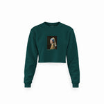 İnci Küpeli Kız Crop Sweatshirt — Koyu Yeşil — Ön baskı