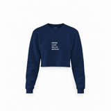 Drink Love Relax Repeat Crop Sweatshirt — Lacivert — Ön baskı