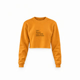 Sexy People Overthink Crop Sweatshirt — Turuncu — Ön baskı