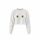 Lucky Twins Crop Sweatshirt — Beyaz — Ön baskı