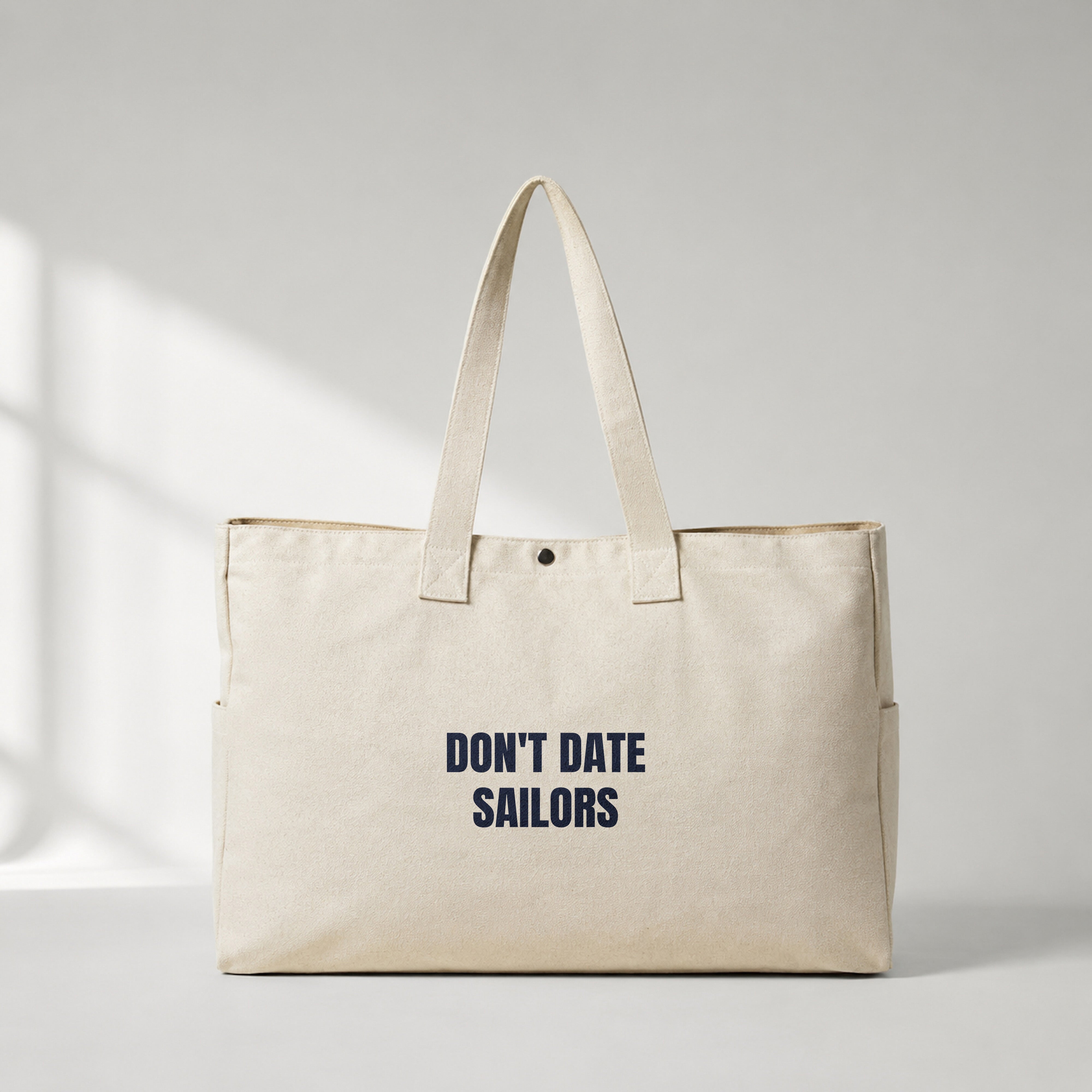 Don't Date Sailors Daily Tote Bag – ön görünüm