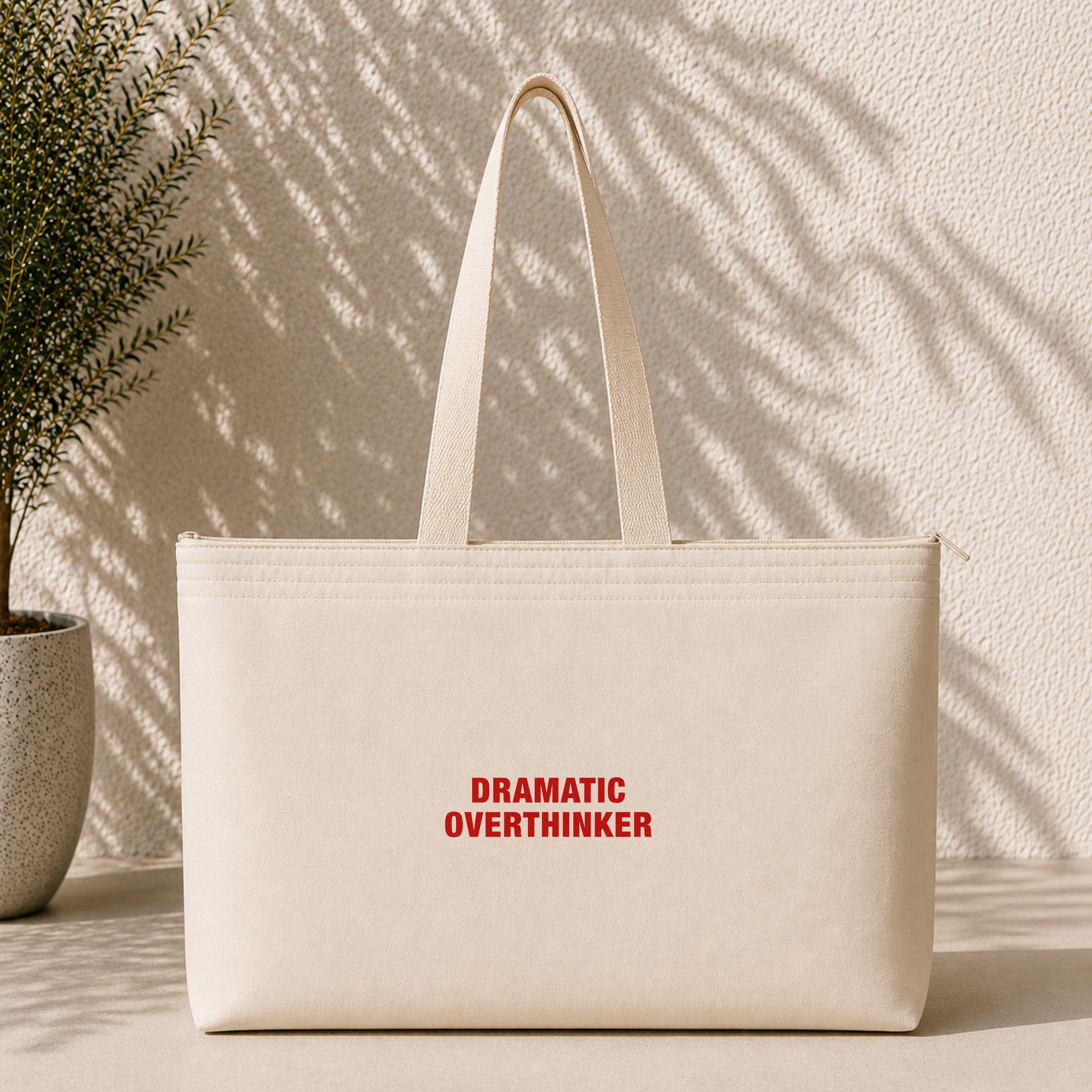 Dramatic Overthinker Weekend Tote Bag – ön görünüm