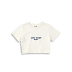 Mini Is My Bestie Crop Tişört — Ekru — ön görünüm