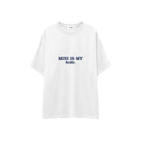 Mini Is My Bestie Oversize Tişört — Beyaz — ön görünüm