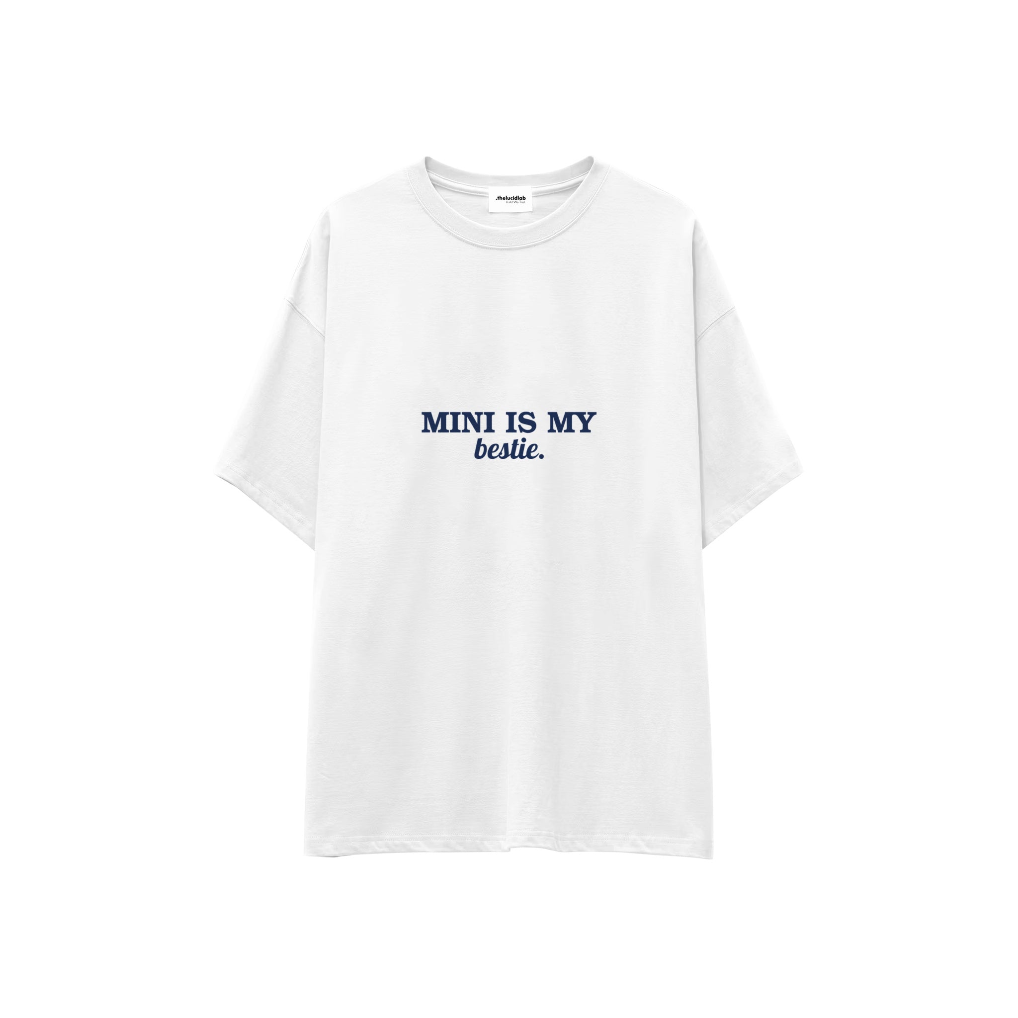Mini Is My Bestie Oversize Tişört — Beyaz — ön görünüm
