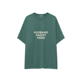Husband Daddy Hero Oversize Tişört — Yeşil — ön görünüm