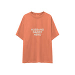 Husband Daddy Hero Oversize Tişört — Somon — ön görünüm