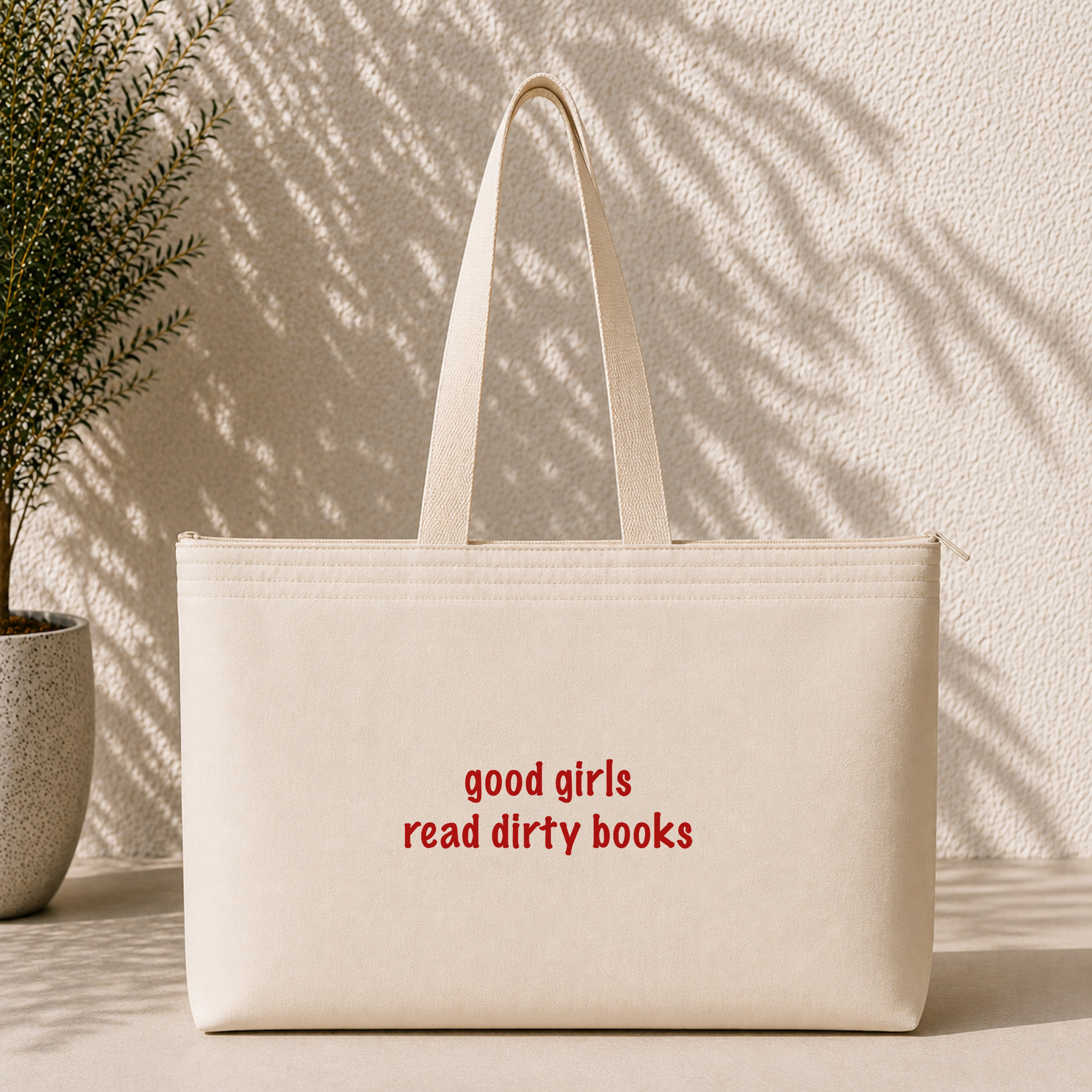 Good Girls Read Dirty Books Weekend Tote Bag – ön görünüm