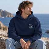 Catch Me By The Sea Hoodie – Lacivert – model üzerinde ön görünüm