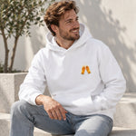 Lets Get Beers Tonight Hoodie – Beyaz – model üzerinde ön görünüm